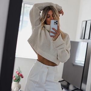 LAST 1️⃣—NWT Zara Cropped Cashmere Sweater Kaia x Zara